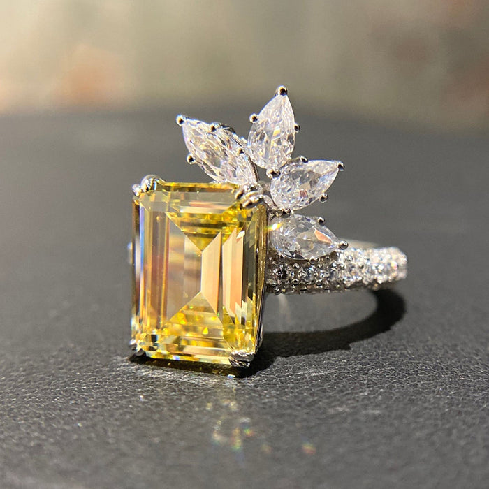 Princess square diamond zircon ring vintage yellow diamond flower index finger ring