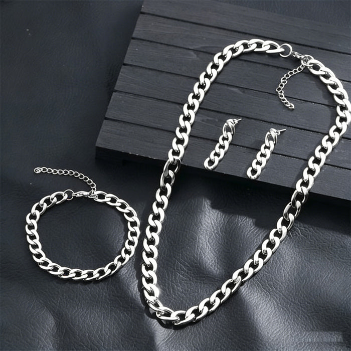 Wholesale stainless steel and titanium steel star-shaped green necklace