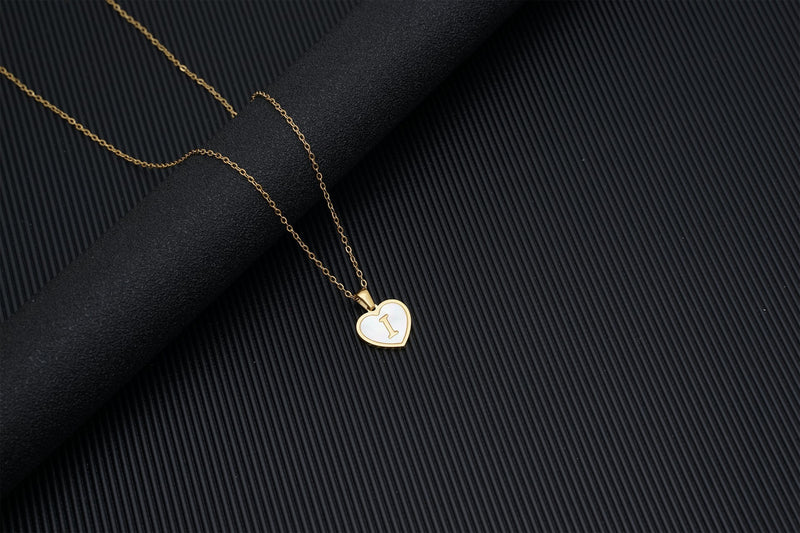 European and American 18K gold heart clavicle necklace, mother-of-pearl pendant letter necklace