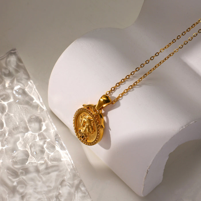 18K Gold-Plated Stainless Steel 3D Coin Pendant Necklace with Queen Elizabeth Design