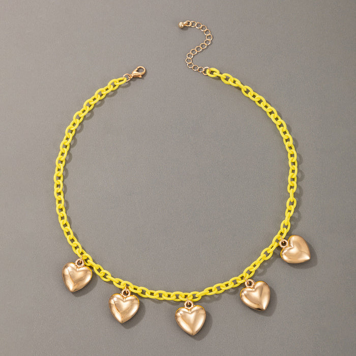 Collar con colgante de corazón llamativo: gargantilla de cadena de resina