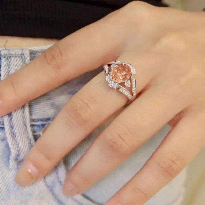 Women's wax inlaid zircon palace style ring