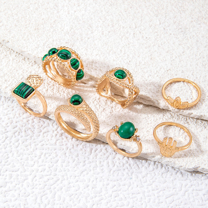 Retro Green Pattern Gemstone Ring Set - Creative Snake Eye Seven-Piece Set for Women