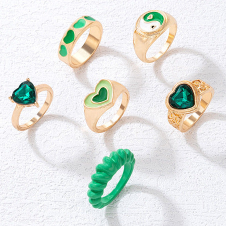 Oil drip green heart palm ring set