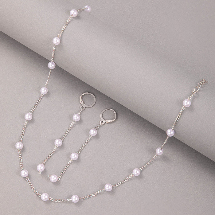 Simple Round Pendant Multi-Layer Pearl Necklace