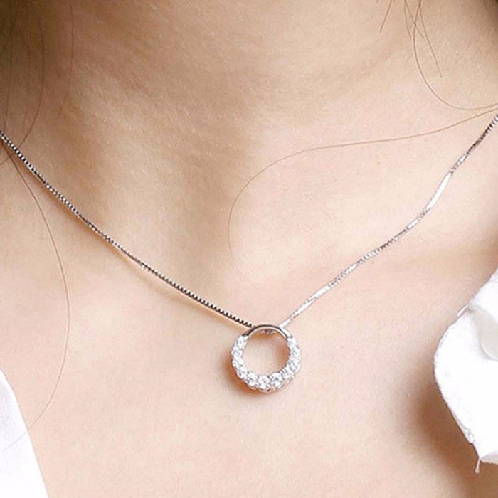 Hollow Circle Pendant Clavicle Necklace Valentine's Day Gift
