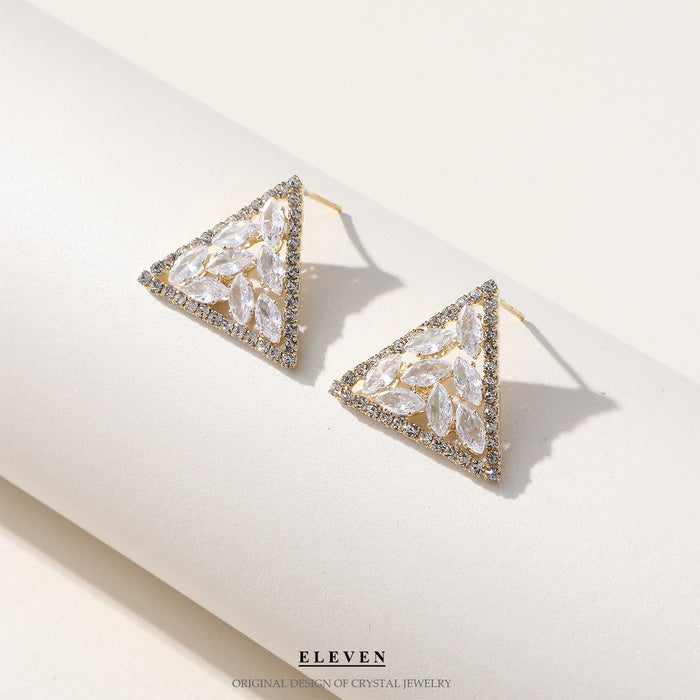 Rhinestone Triangle Earrings - High-End Jewelry with a Bold Design