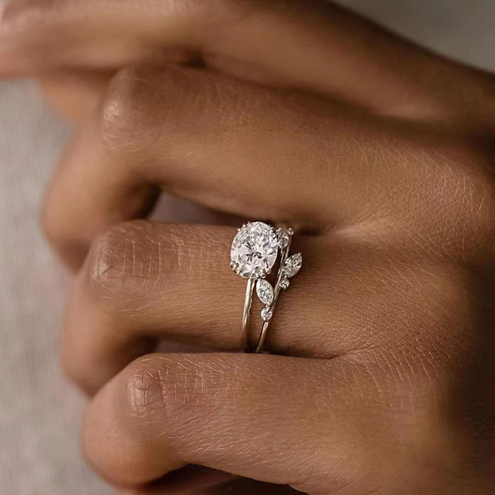 Anillo de temperamento que combina con todo para mujer con anillo de pareja de circonitas de moda con ojo de caballo