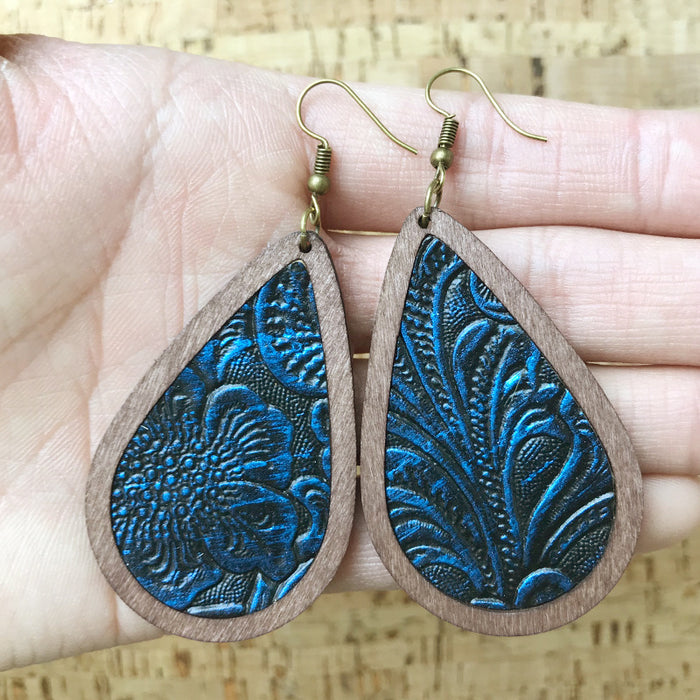 Wooden leaf earrings