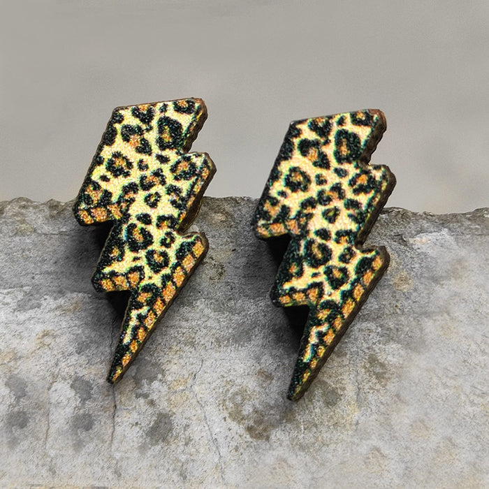 Pendientes de madera con forma de herradura y estampado de leopardo