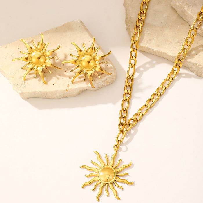 Wholesale stainless steel and titanium steel heart-shaped gold necklaces