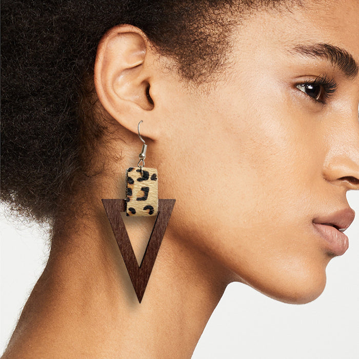 Wooden triangular earrings