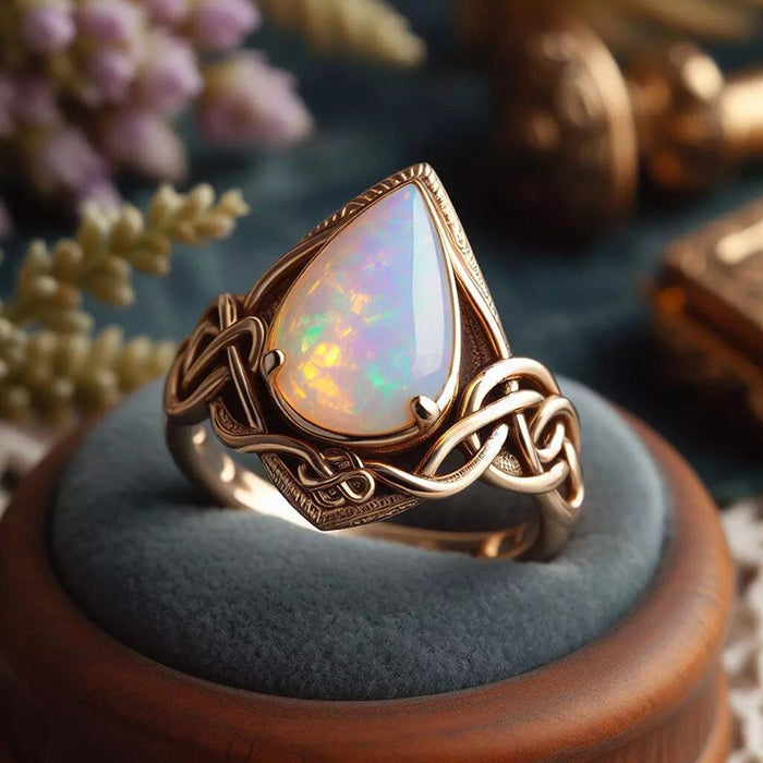 women's teardrop line crown ring
