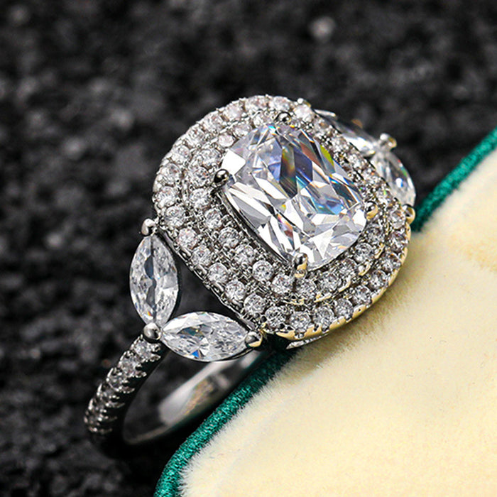 Luxury micro-diamond engagement ring fashionable and elegant zircon ring