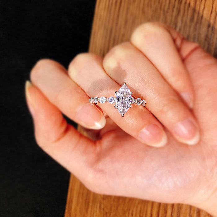 Conjunto de dos piezas de anillo de circonita y diamante completo, anillo de mujer de alta gama a la moda, conjunto de anillos de nuevo estilo