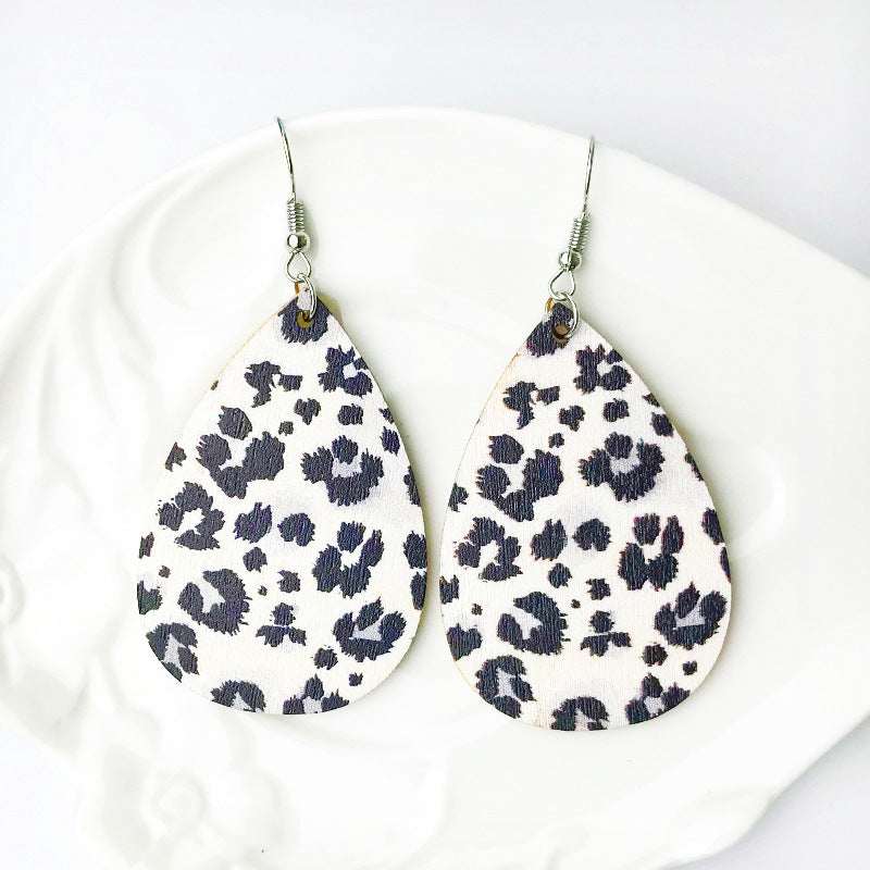Pendientes de madera de colores