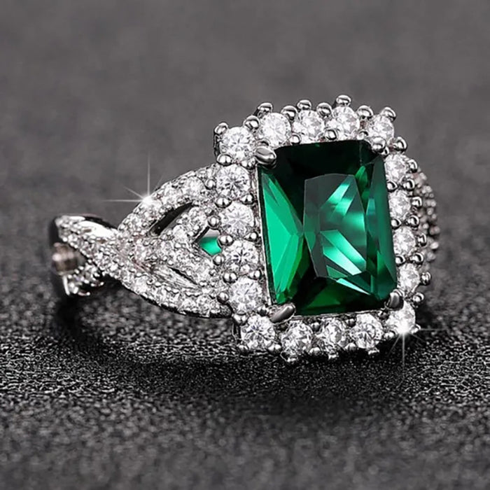 Retro rectangular green ring temperament cross pave index finger ring