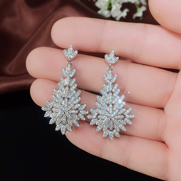 Bridal wedding earrings fashionable evening earrings