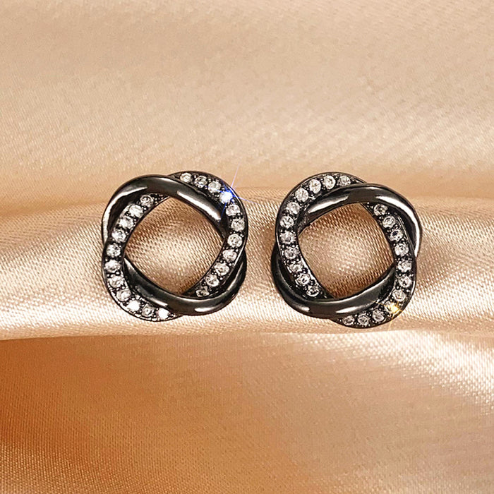 Leaf-shaped earrings, simple design, fashionable and daily matching earrings