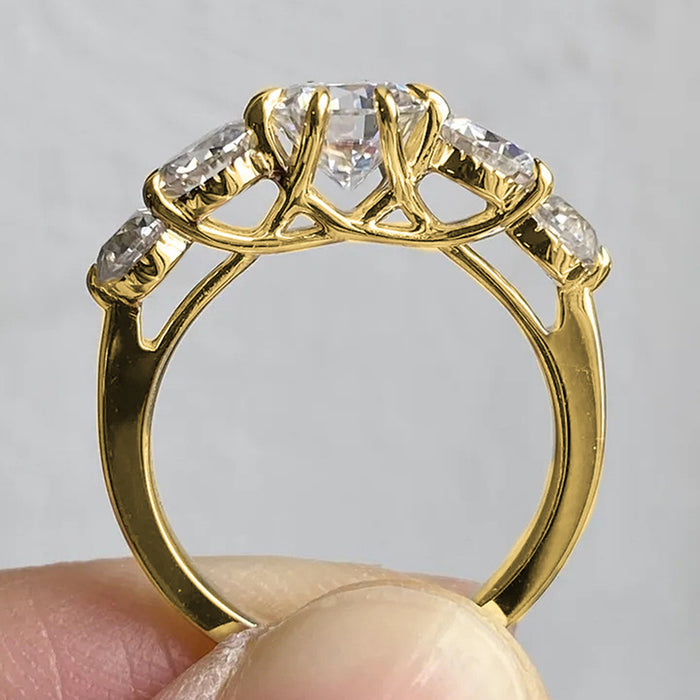 Zircon round inlaid zircon geometric ring women's light luxury wedding style