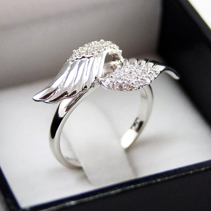 Anillo de mujer con alas de ángel y circonitas creativas Fabricante transfronterizo Mayorista