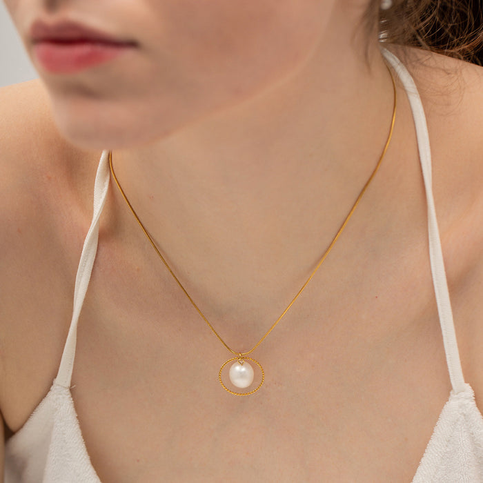 European INS-Style Cross-Border 18K Gold Stainless Steel Freshwater Pearl Pendant Snake Chain - Non-Fading Unique Design