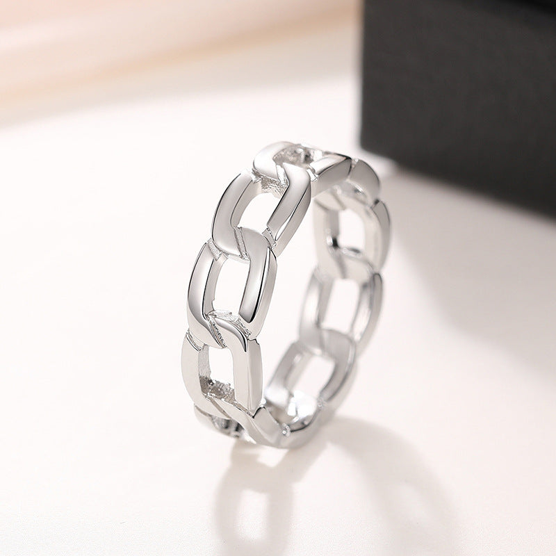 Anillo sencillo de hombre moderno, metálico, europeo y americano.