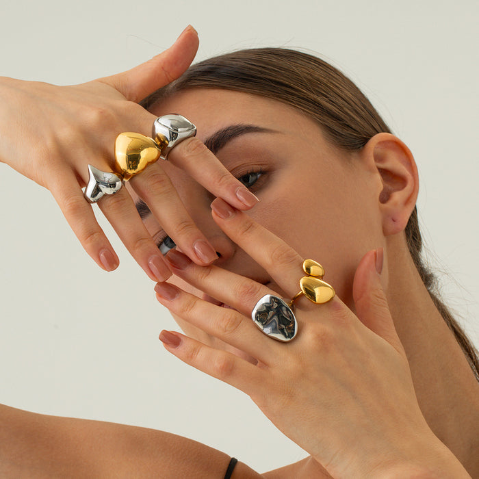 Anillo abierto con incrustaciones de estrella en acero inoxidable bañado en oro de 18 quilates: joyería de moda para mujer