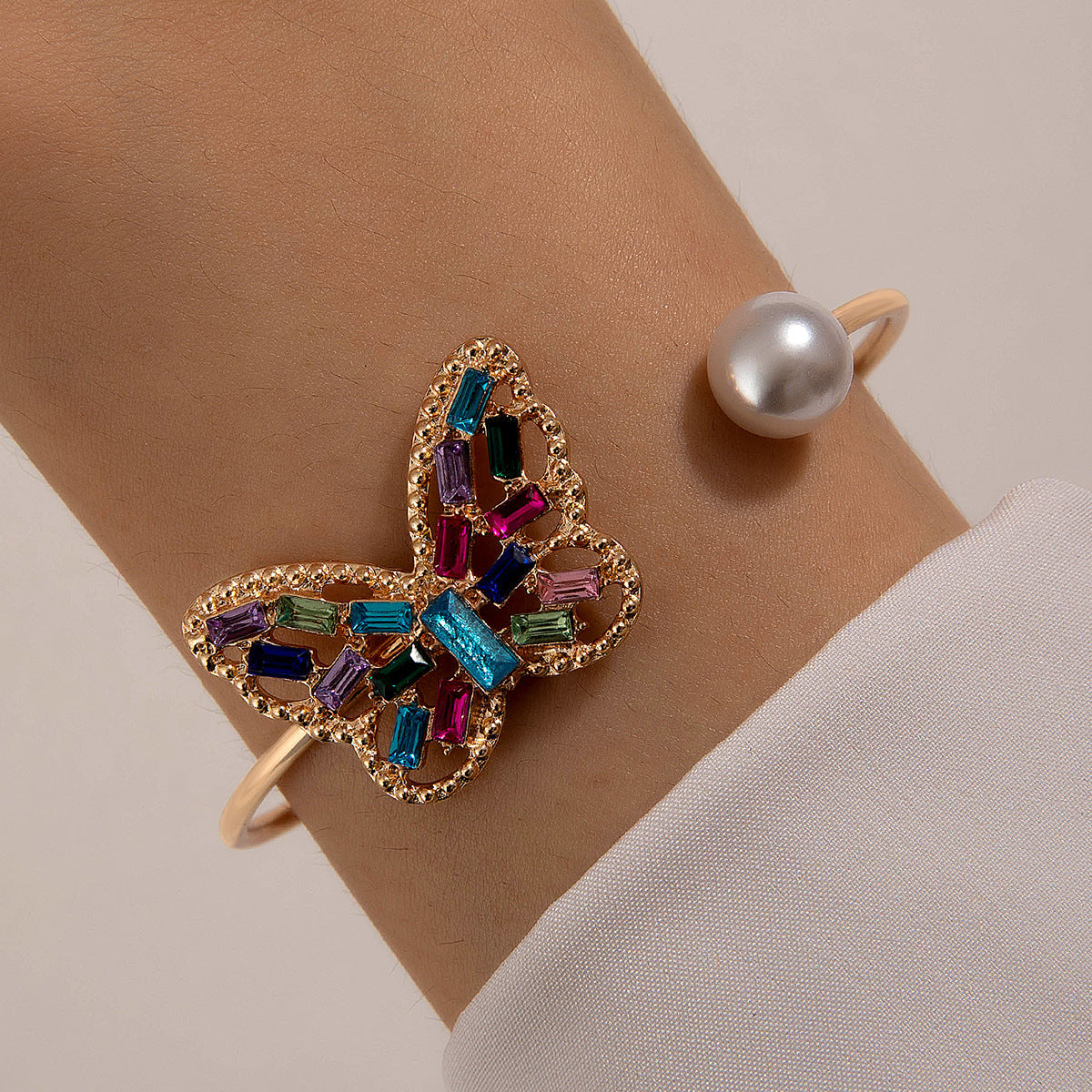 Floral Pearl Cuff Bracelet – Delicate Flower Jewelry