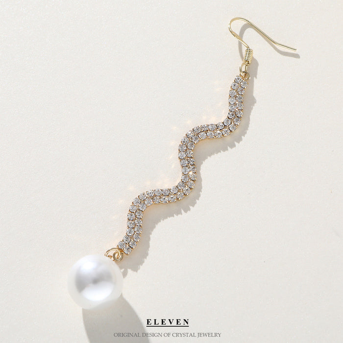 Exaggerated Snake Element Pearl Earrings - Curved Micro-Inlaid Statement Jewelry