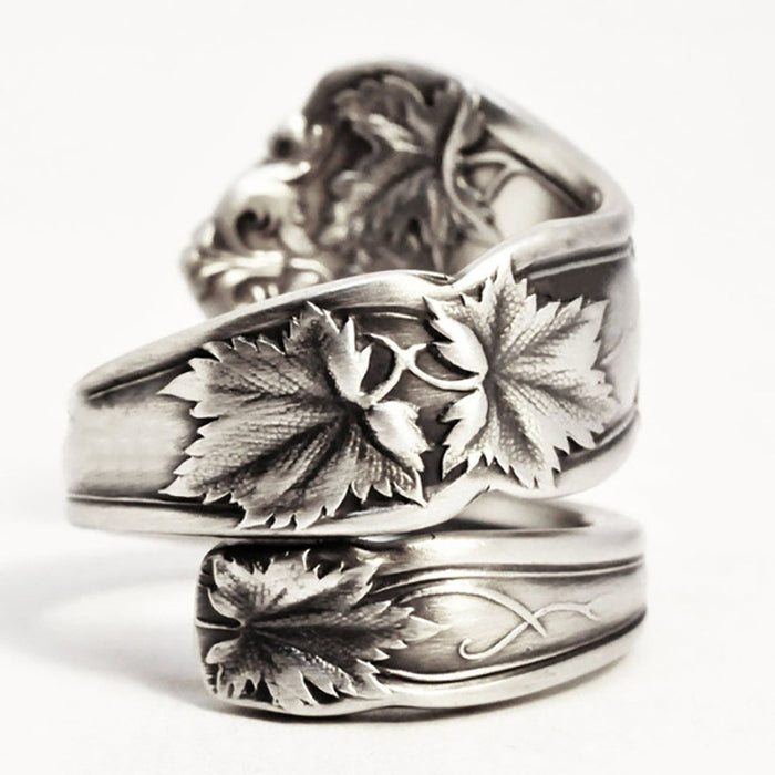 Retro open maple leaf ring old style simple female ring