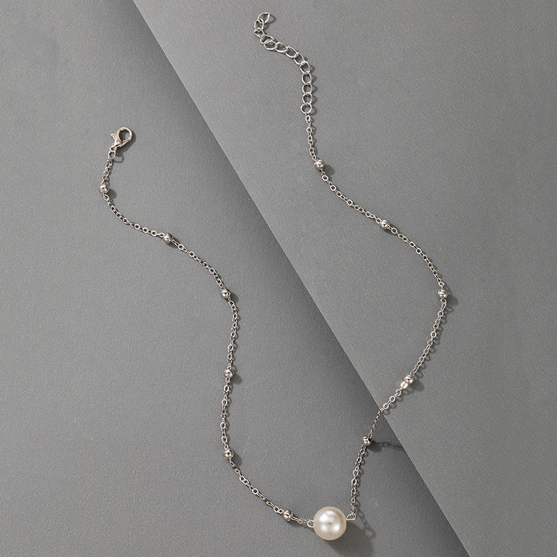 Classic Pearl Beaded Choker Necklace - Elegant and Versatile Design