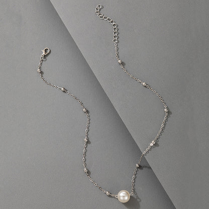 Classic Pearl Beaded Choker Necklace - Elegant and Versatile Design