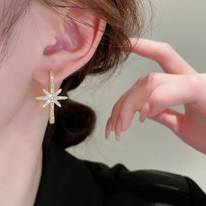 Light luxury ear clips summer star earrings fashionable and versatile niche earrings for women