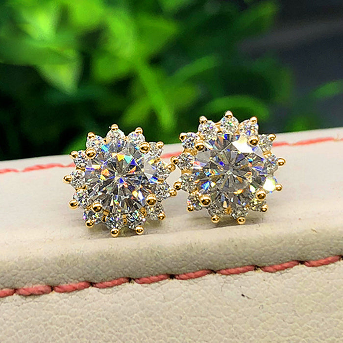 Pendientes de lujo ligeros con flores y diamantes