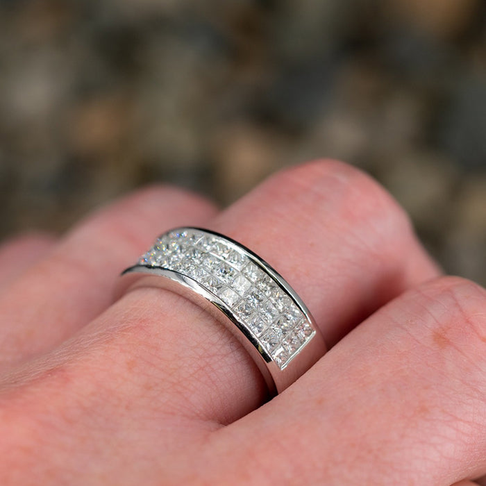 Zircon Qixi Festival inlaid with zircon simple ring female wedding style