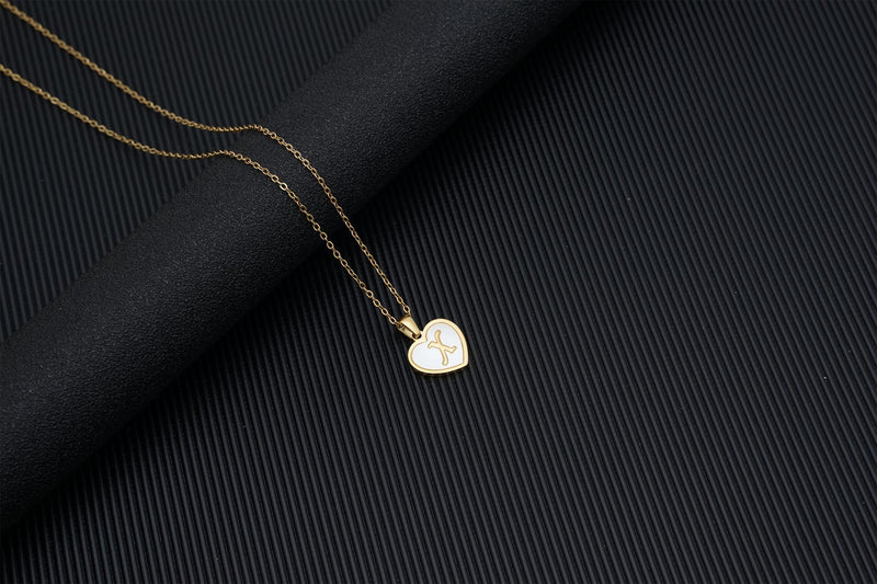 European and American 18K gold heart clavicle necklace, mother-of-pearl pendant letter necklace