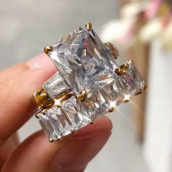 Leaf vine ring imitation sapphire design