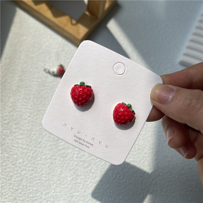 Handmade strawberry earrings | Cute and youthful flower design earrings