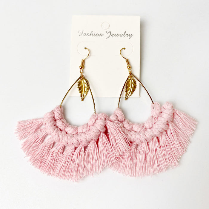 Plain Bohemian Tassel Earrings with Leaf Pendant for Vacations