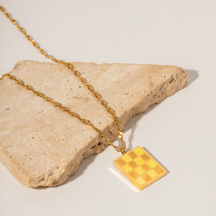 Vintage Checkered Square Pendant Necklace with Gold-Plated Stainless Steel Chain - Women's Fashion Jewelry