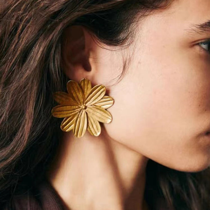 Flower Earrings Gold Simple Design Earrings