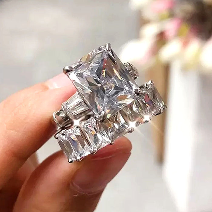 Leaf vine ring imitation sapphire design
