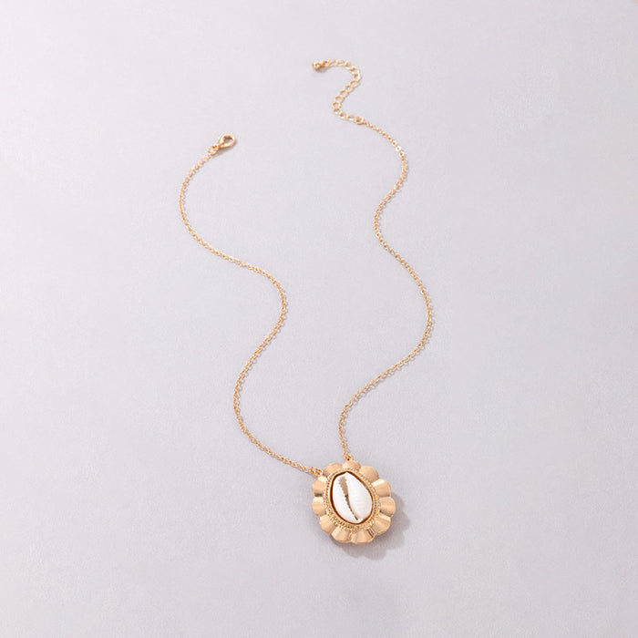 Shell Pendant Single-Layer Necklace - Alloy Geometric Flower Choker