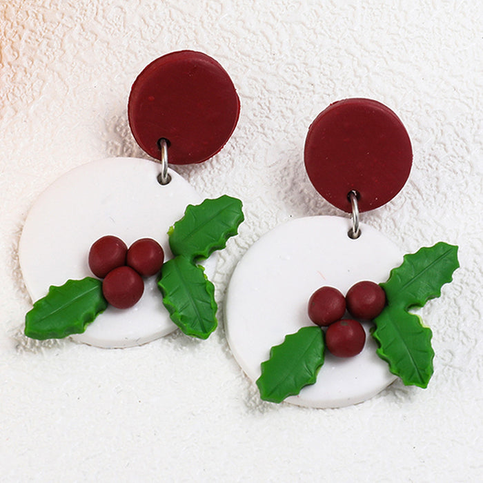 Christmas Mistletoe Clay Earrings - Elegant Carved Wreath Design