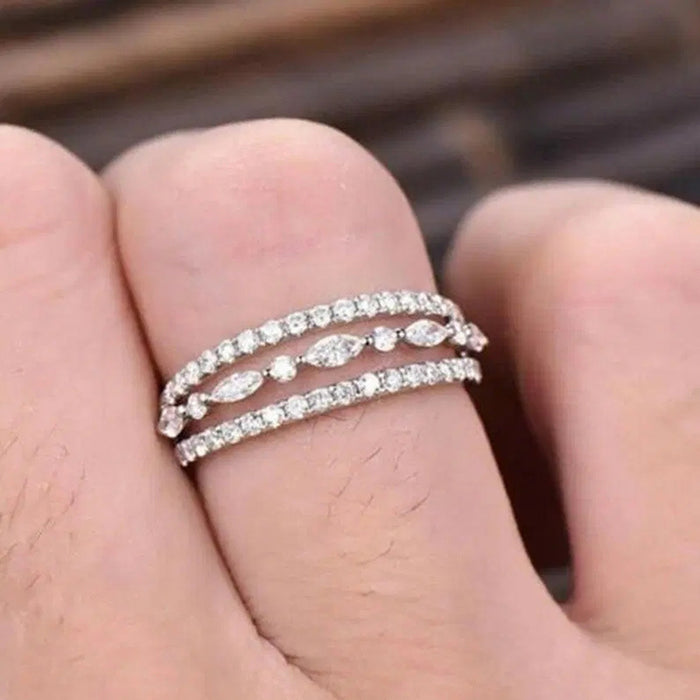 Hollow zircon ring for women simple and fashionable design