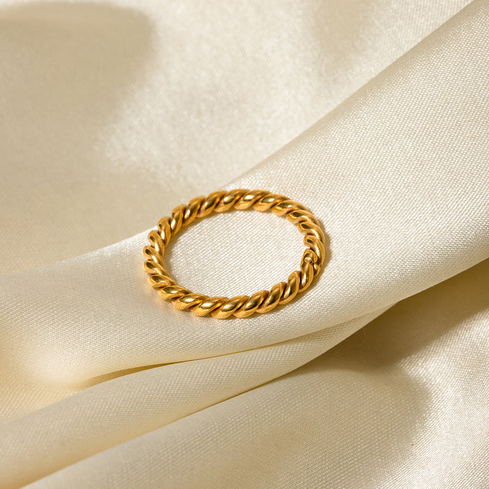 Vintage 18K Gold Plated Stainless Steel Ring with Hollow Design