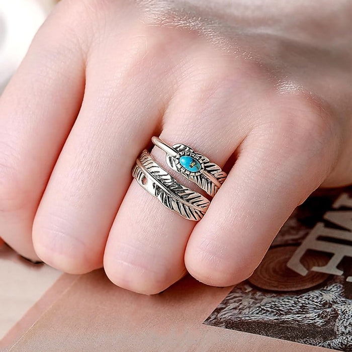 Vintage Bohemian style ring inlaid with feathers adjustable single ring