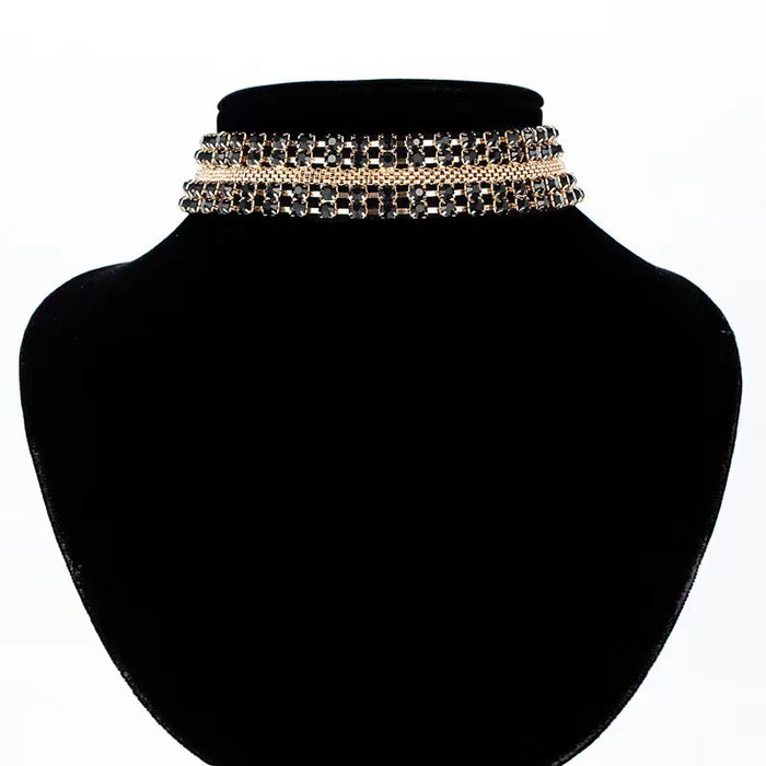 Elegante gargantilla de diamantes de imitación de dos tonos: lujoso collar de metal con un diseño atrevido y único