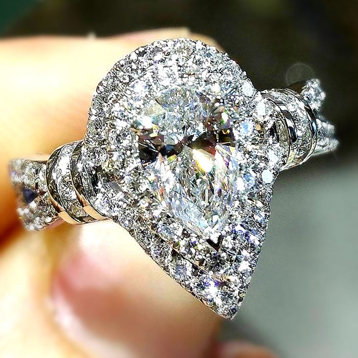 Pear-shaped teardrop micro-inlaid diamond simulated diamond ring